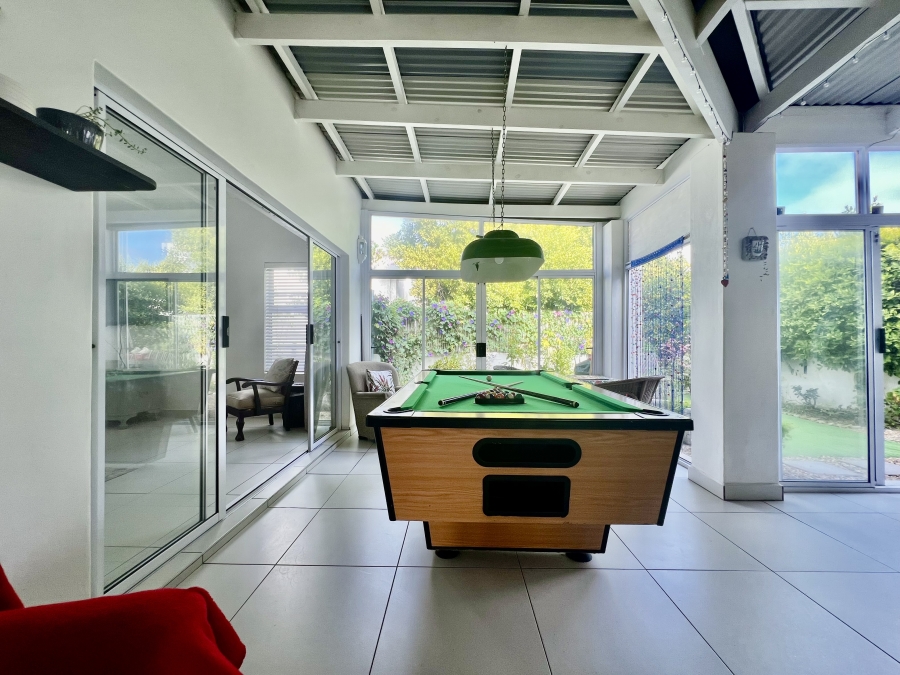 4 Bedroom Property for Sale in The Cove Western Cape